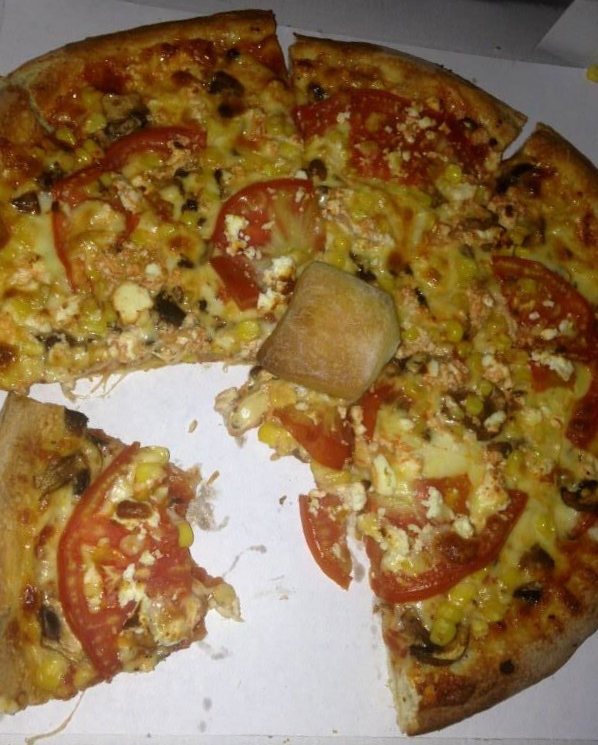 Pizza com queijo feta