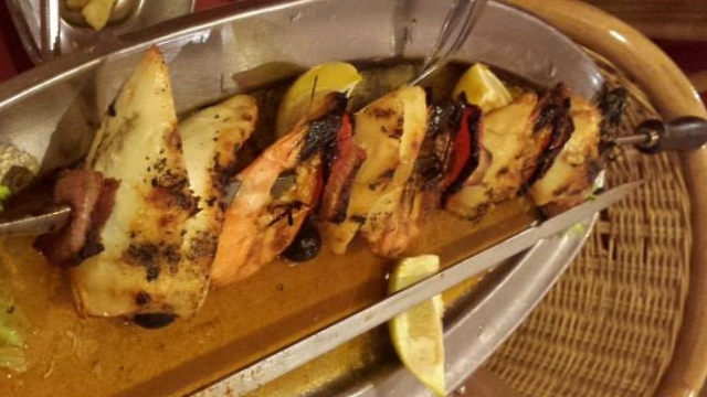 Broche de frutos do mar