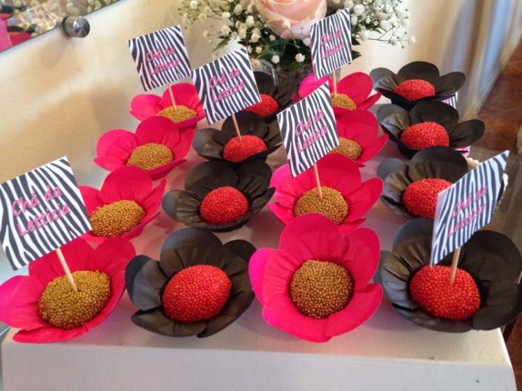 Brigadeiros de morango e amarula
