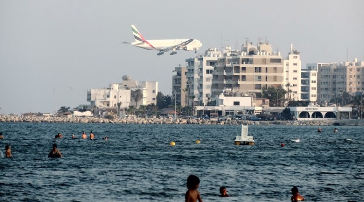 Praia central de Lárnaca