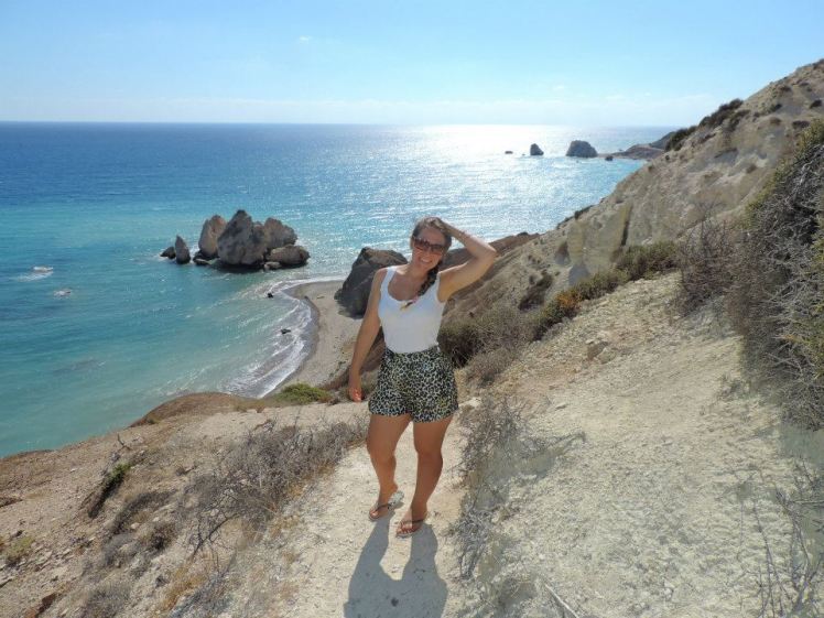 Águas celestes do Chipre